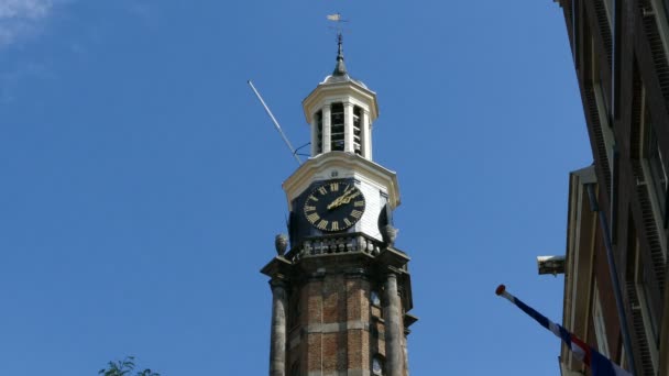 Producent toren in de stad Zutphen — Stockvideo