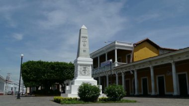 Granada şehrinde kahramanlar Anıtı