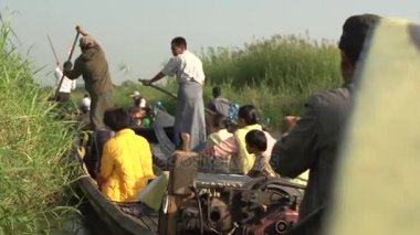 Phaung Daw Oo Pagoda Festival  
