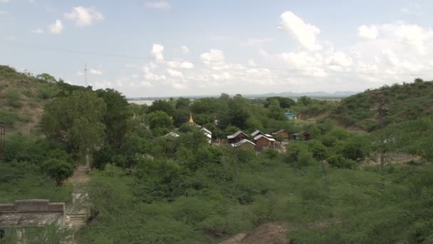 Visão geral da ilha para o horizonte de Bagan — Vídeo de Stock