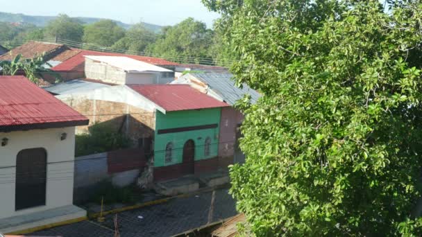 Vista sobre casas em Leon — Vídeo de Stock