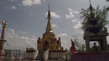 Pagoda dağda, Myanmar