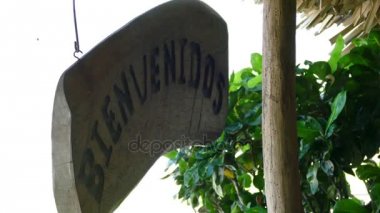 Ahşap Bienvenidos işaretiyle