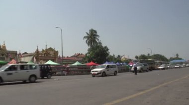 Yangon, polis ile sokak sahne