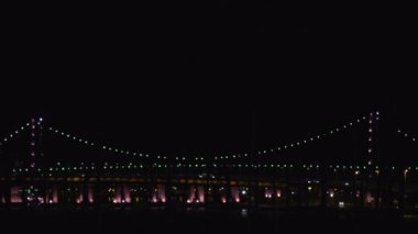 Florianopolis, Hercilio Luz Köprüsü, gece manzarası görüntüleri