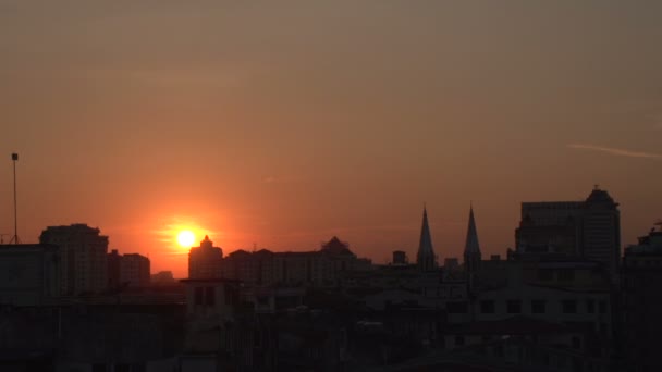 Pôr do sol sobre o horizonte Yangon — Vídeo de Stock