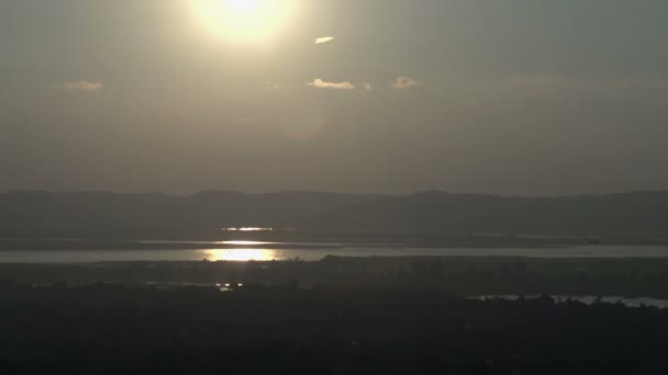 Zonsondergang vanaf Mandalay Hill — Stockvideo