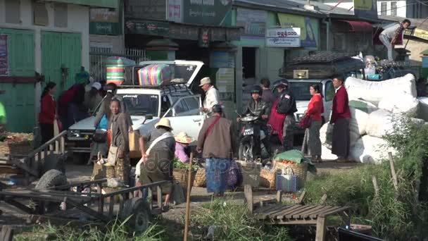 Рынок в Мьянме Nyaung Shwe — стоковое видео