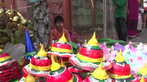 Yangon, straatmarkt — Stockvideo