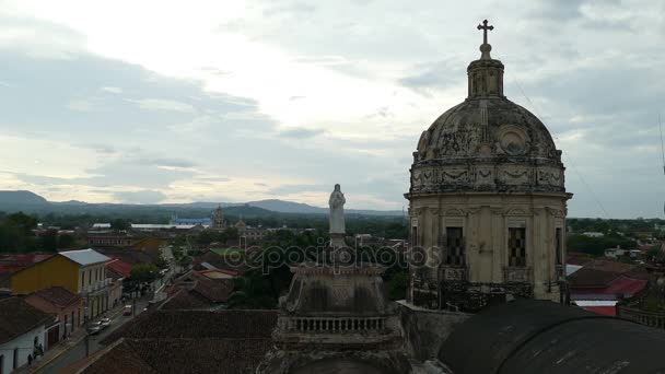 Översikt över Granada från taket — Stockvideo