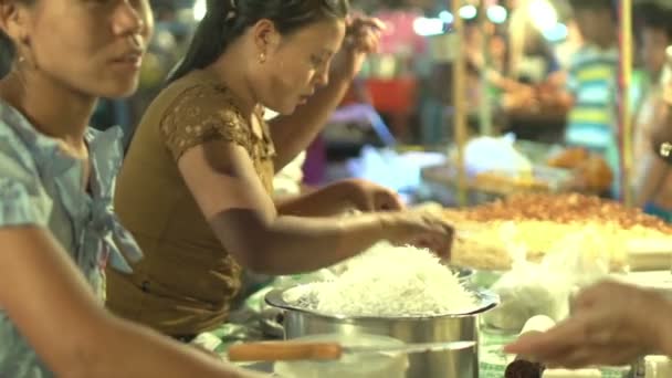 Food stall at street fair — Stock Video