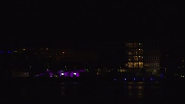 İsveç bağlantı noktası gece manzarası
