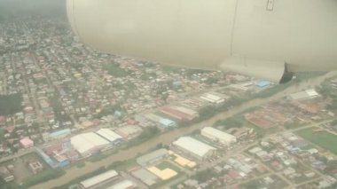 Uçak uçuş Paramaribo üzerinde