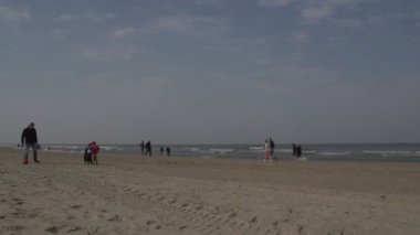  Noordwijk, insanlar ile plaj