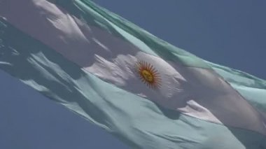 Arjantin bayrağı mavi gökyüzüne görüntüleri   