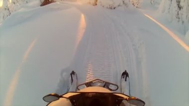 Kar motosikletleri turistik yolculuk 