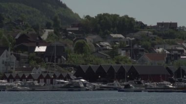 Norveç tekneler limanda