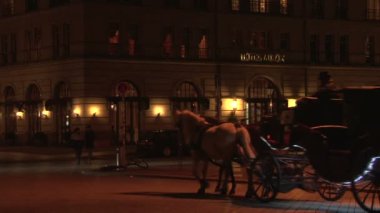 Brandenburg Kapısı, Berlin'deki ünlü dönüm noktası