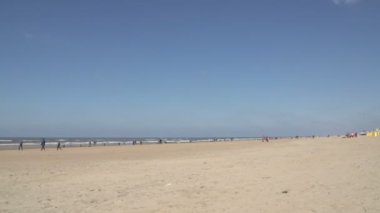  Noordwijk, insanlar ile plaj