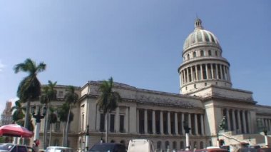 Havana'da Capitolio Nacional görünümünü
