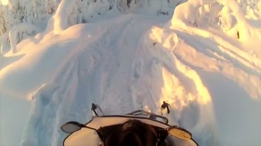 Kar motosikletleri turistik yolculuk 