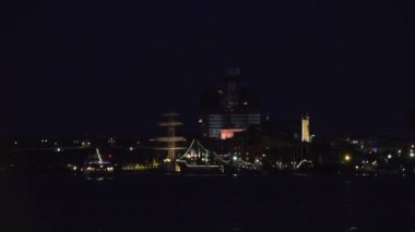 İsveç bağlantı noktası gece manzarası