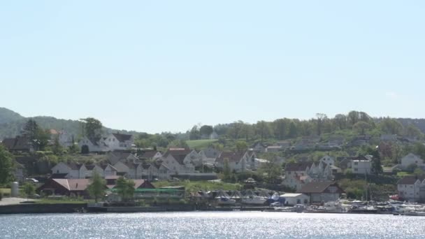 Puerto de barcos en Noruega — Vídeo de stock