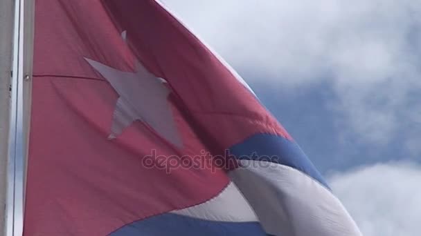 Sventolando bandiera di Cuba — Video Stock