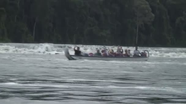 Suriname Palumeu Lake Tourists Boat — Stock Video