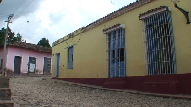 Casas coloniales de Trinidad — Vídeo de stock