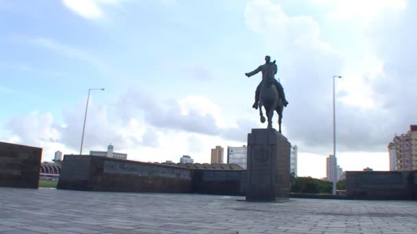 Statue of Calixto Garcia — Stock Video