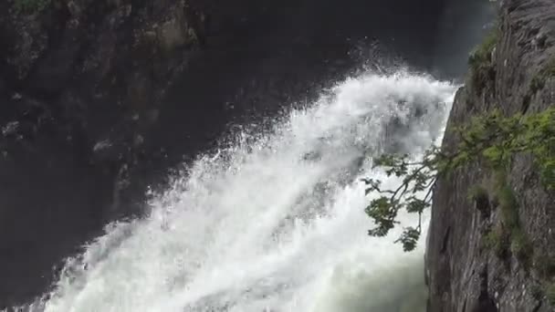 驚くべき Hemsedal、滝. — ストック動画