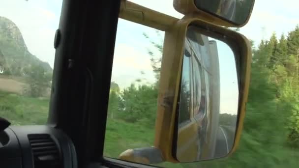 Вантажівка, водіння в Норвегії — стокове відео