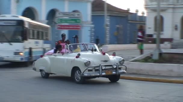古巴圣地亚哥的街景 — 图库视频影像