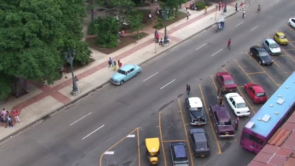 Visão geral das ruas de Havana do telhado — Vídeo de Stock