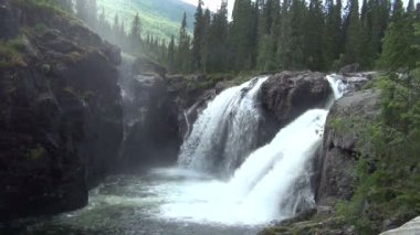 Şaşırtıcı Hemsedal, şelale.