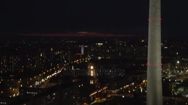 Gece Berlin TV kulesi 