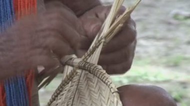 Grand Rio nehir yıkamada yapıyor kadın 