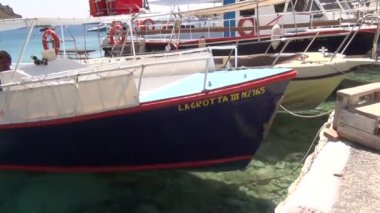 İnsanlar plaj Porto Katsiki Lefkada, Yunanistan 
