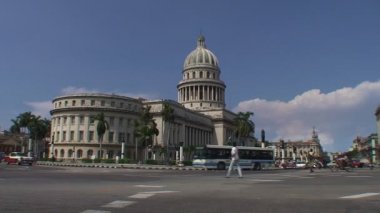 Havana'da Capitolio Nacional görünümünü