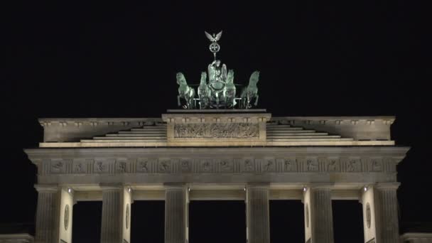 Puerta de Brandeburgo, famoso hito en Berlín — Vídeo de stock