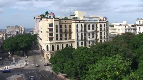 Visão geral das ruas de Havana do telhado — Vídeo de Stock