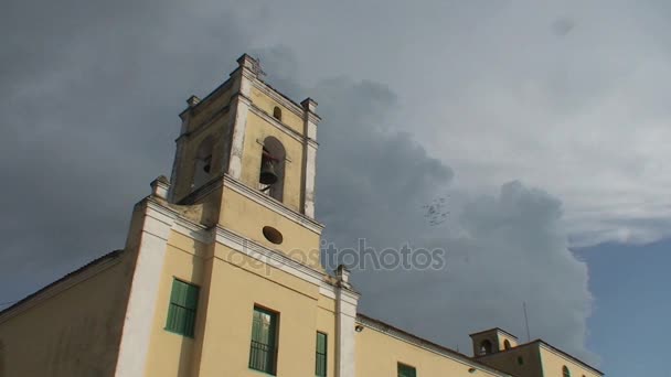 Blick auf die Plaza San Juan de Dios — Stockvideo