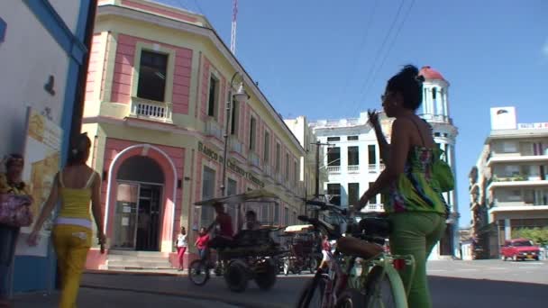 Vista de rua com La Merced igreja — Vídeo de Stock