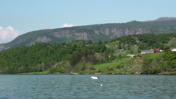 Noruega lago fiordos paisaje — Vídeo de stock