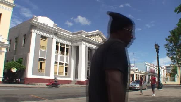 Blick auf das teatro tomas Gebäude — Stockvideo