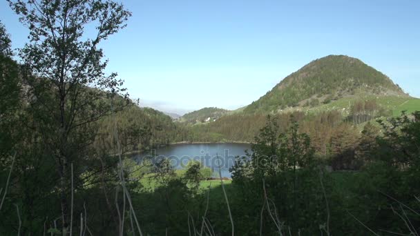 Noorwegen lake landschap — Stockvideo