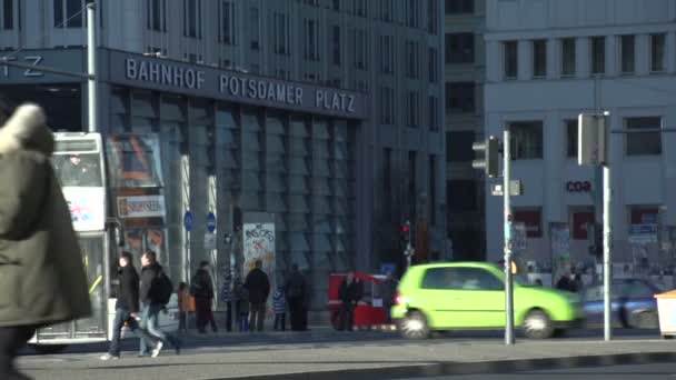 Tráfico de Potsdamer Platz — Vídeos de Stock