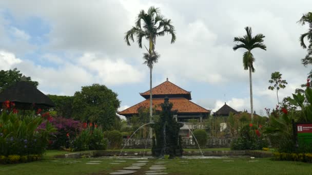 Film Sunrise Pura Ulun Danu Bratan Templet Bali Indonesien — Stockvideo