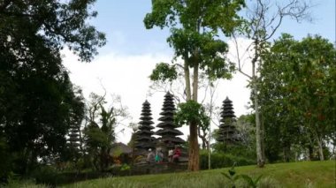 görüntüleri turistler güzel günde muhteşem manzarada yürümeye. Bali